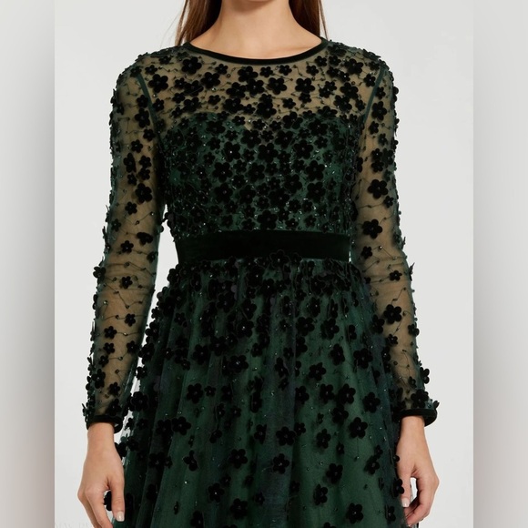 MAC DUGGAL Green Velvet Embellished Illusion Long Sleeve A Line Midi Dress 12 - Picture 4 of 13
